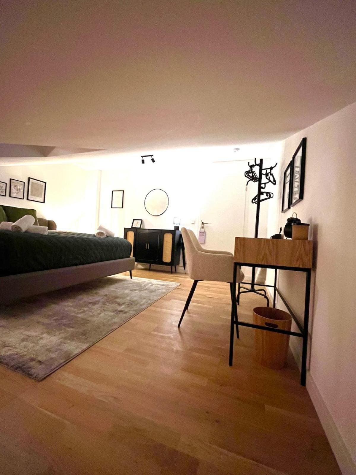 2-Zimmer Apartment - Zentral Ueber Den Daechern Von Aschaffenburg - 5 Min Vom Hbf - Gegenueber City Galerie エクステリア 写真